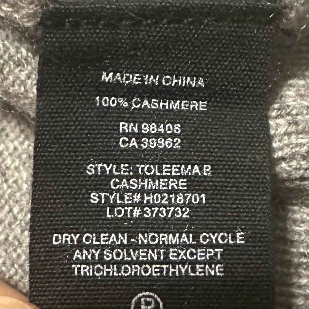 Theory Toleema B Cold Shoulder Cashmere Sweater - Picture 6 of 6